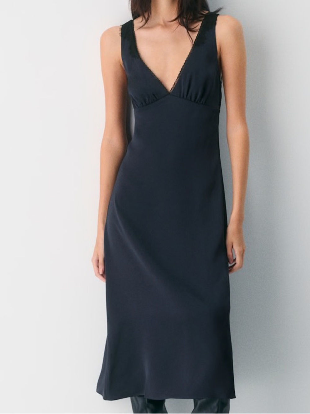 NWT Aritzia Wilfred Pavilion Satin Dress